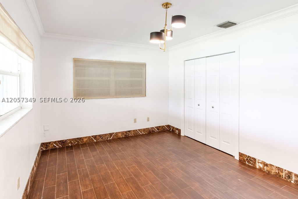 5711 SW 64th Ave South Miami, FL 33143