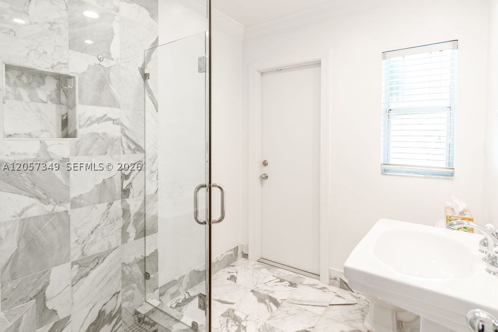 5711 SW 64th Ave South Miami, FL 33143