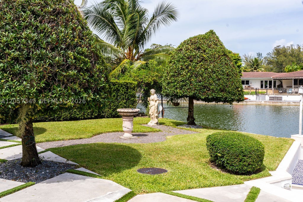 5711 SW 64th Ave South Miami, FL 33143