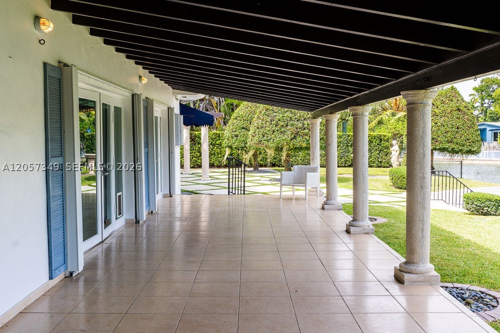 5711 SW 64th Ave South Miami, FL 33143