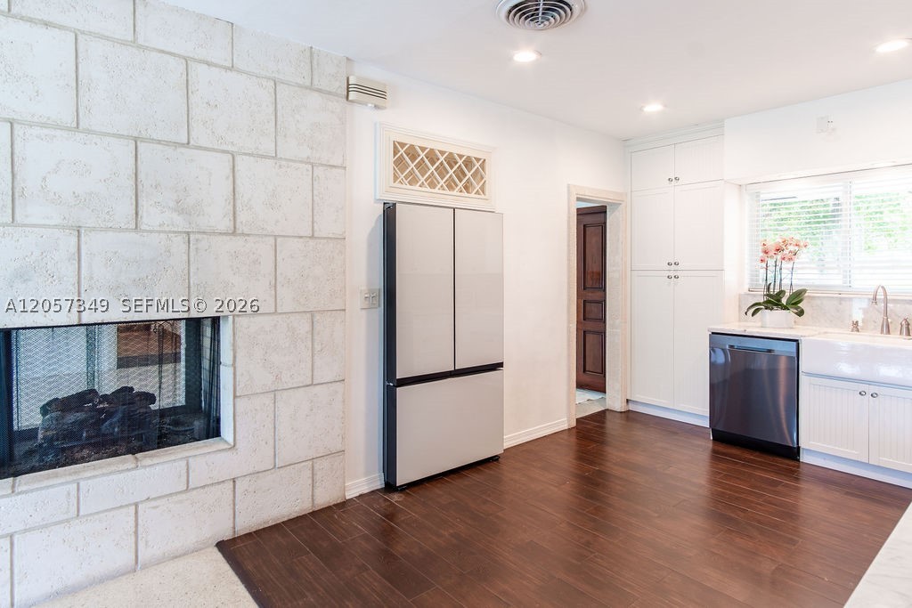 5711 SW 64th Ave South Miami, FL 33143