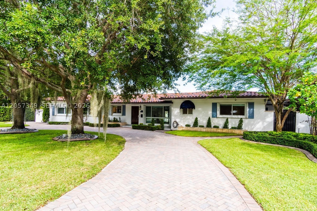 5711 SW 64th Ave South Miami, FL 33143