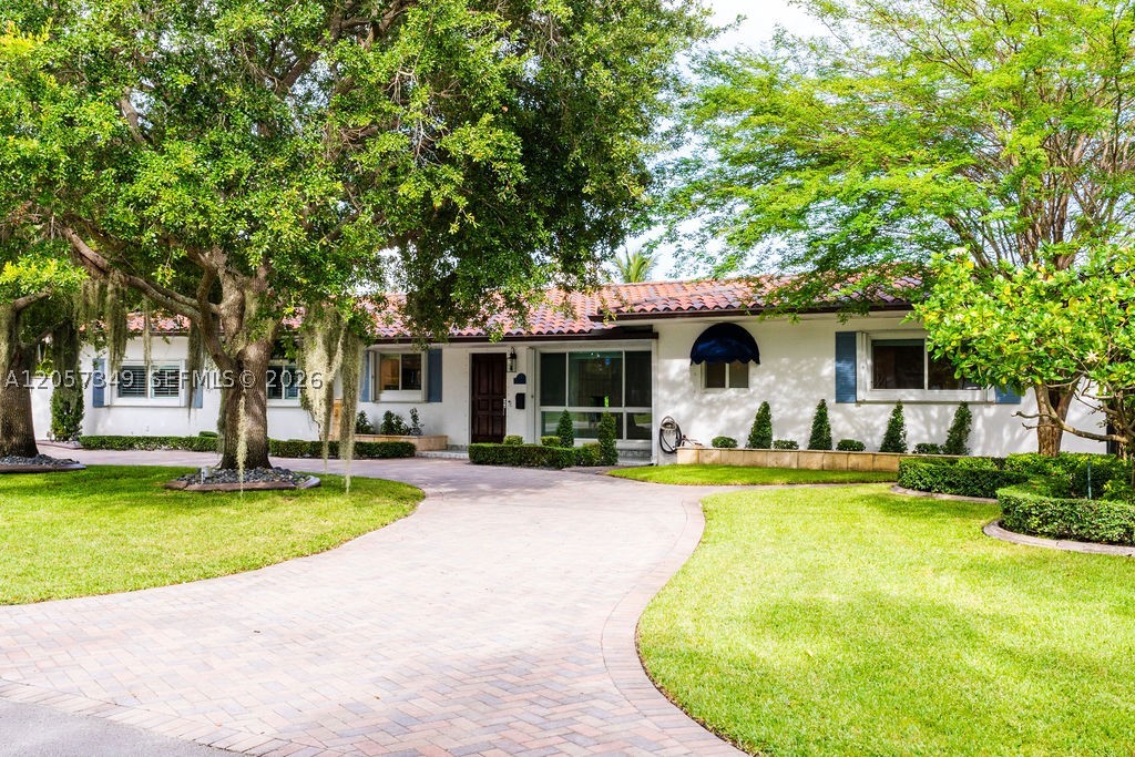 5711 SW 64th Ave South Miami, FL 33143