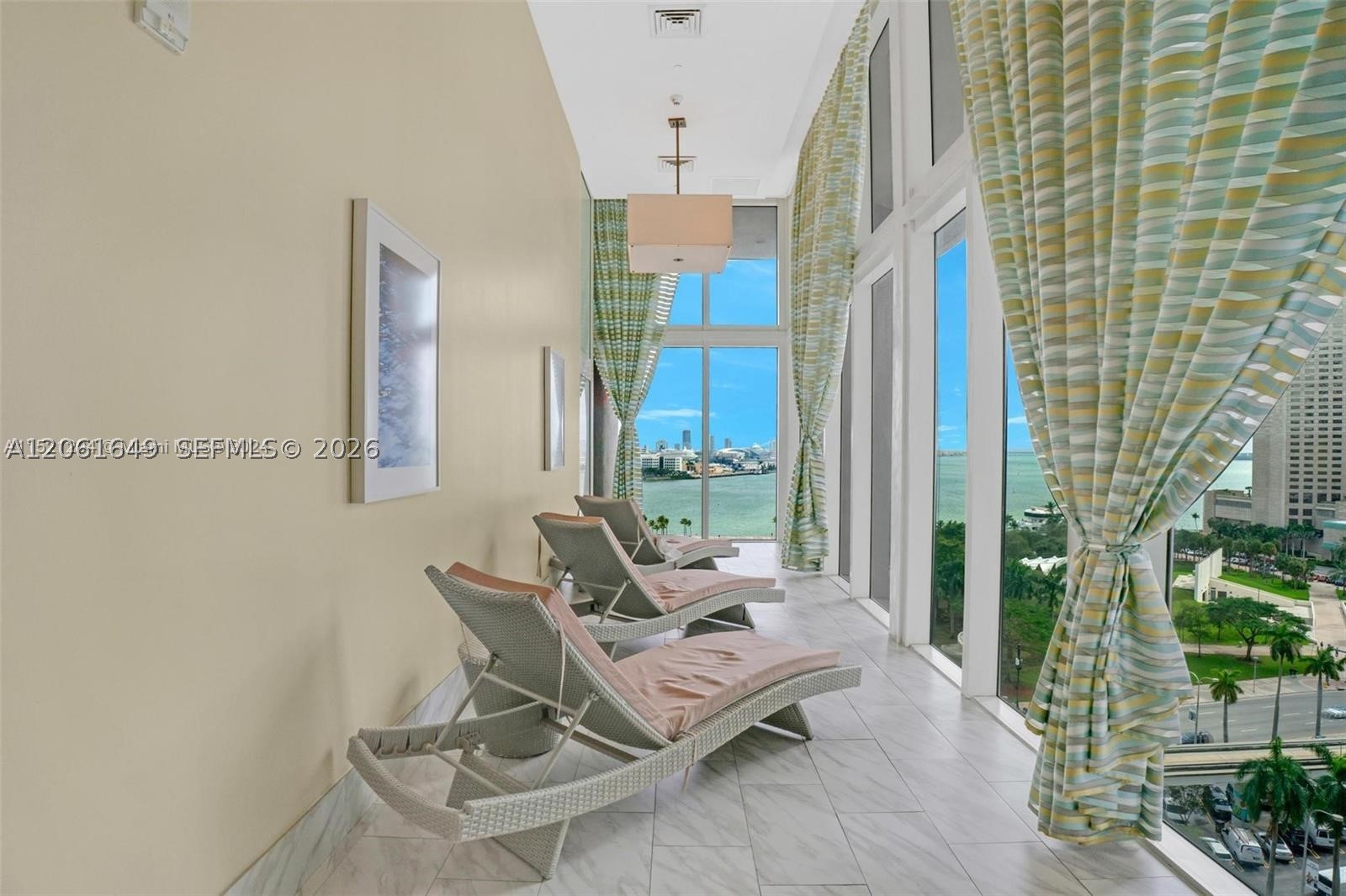 image 50 Biscayne24