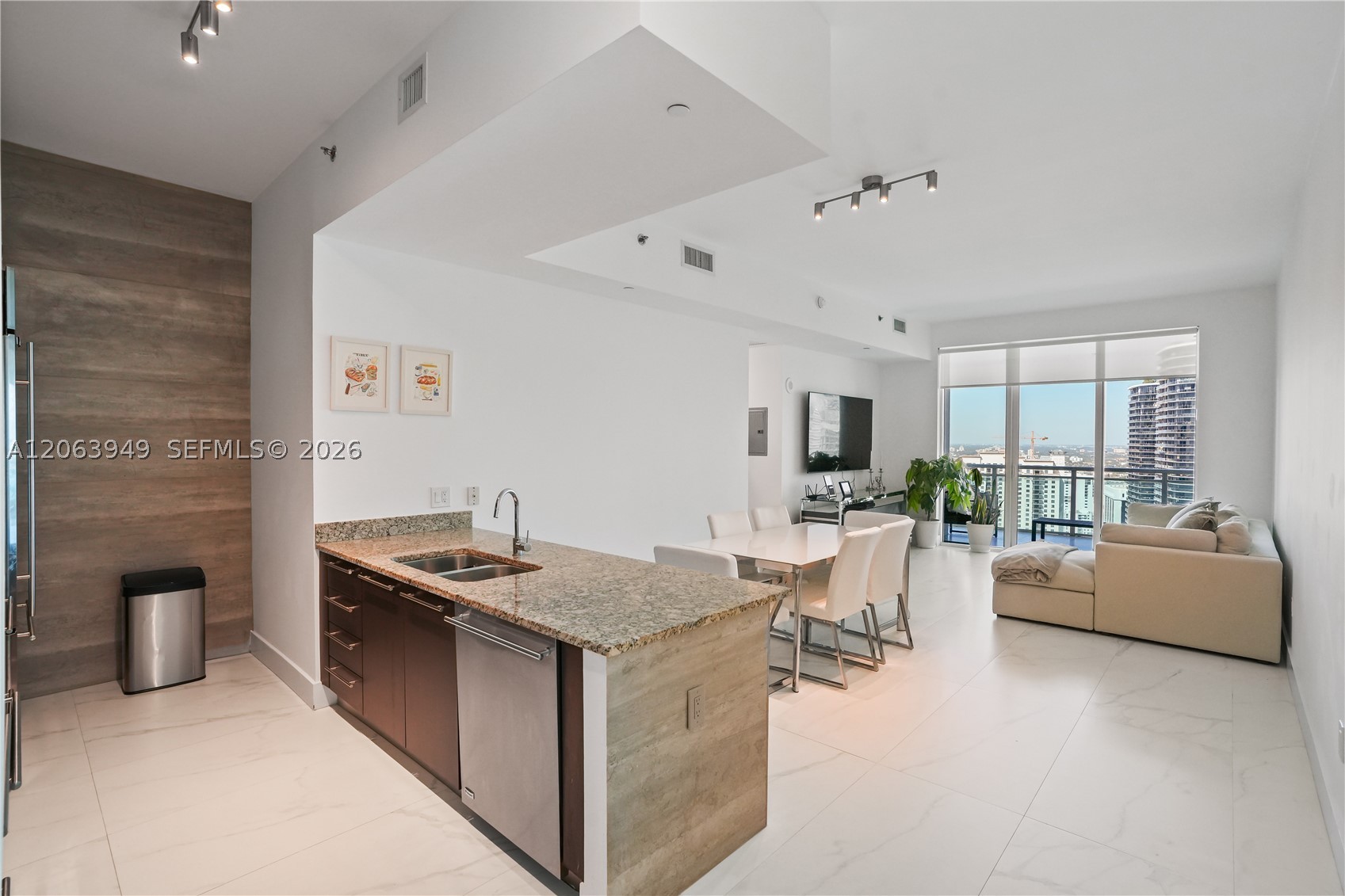 950 Brickell Bay Dr #4101