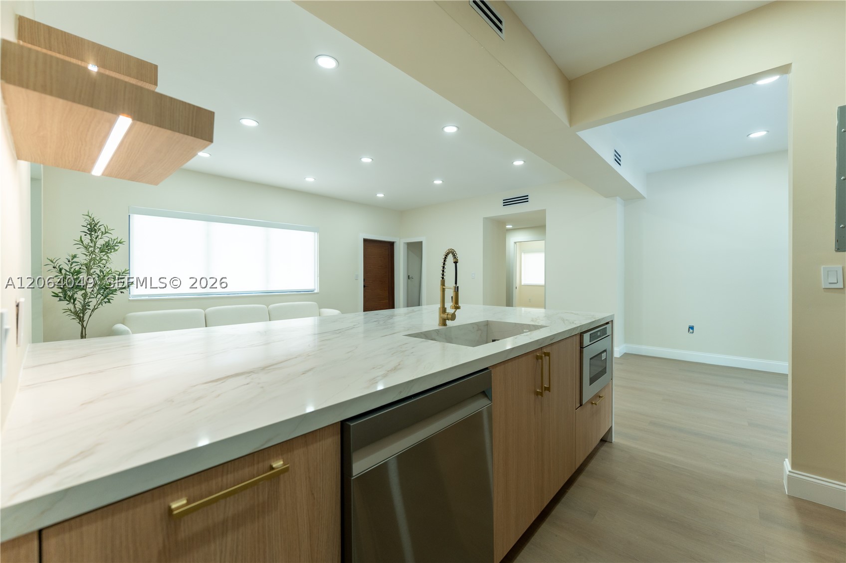 4144 Alton Rd #4144 Miami Beach, FL 33140