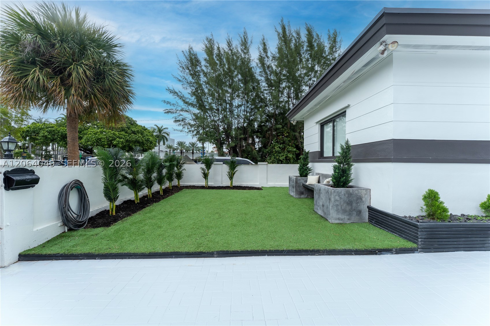 4144 Alton Rd #4144 Miami Beach, FL 33140