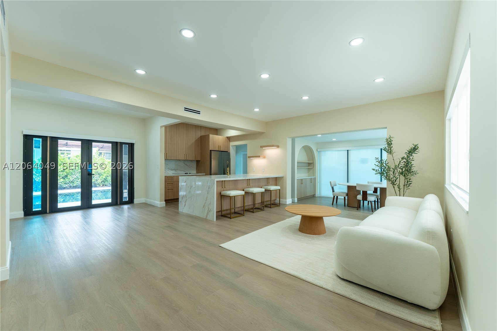4144 Alton Rd #4144 Miami Beach, FL 33140