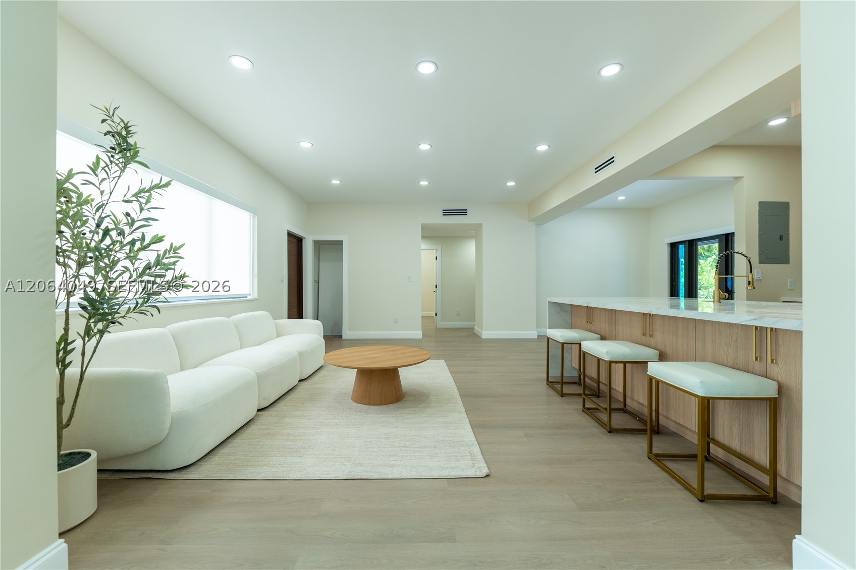 4144 Alton Rd #4144 Miami Beach, FL 33140