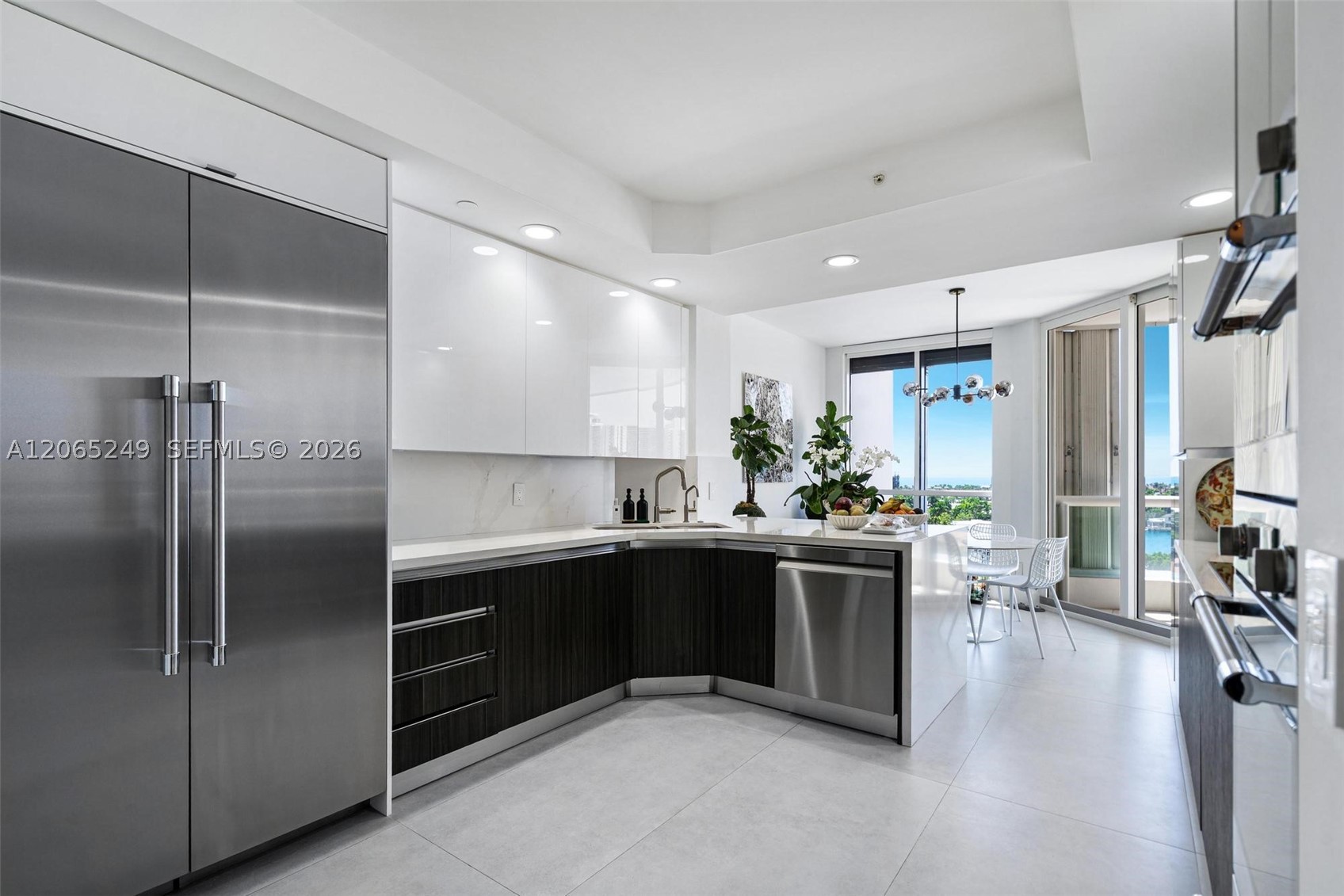 21050 Point Pl #1006 Aventura, FL 33180