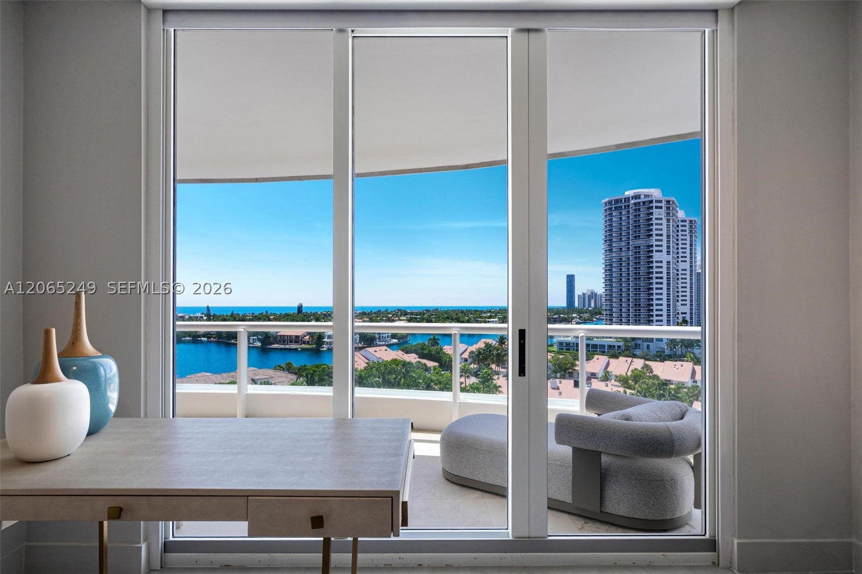 21050 Point Pl #1006 Aventura, FL 33180