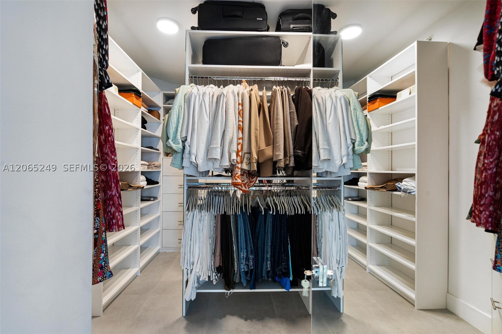 21050 Point Pl #1006 Aventura, FL 33180