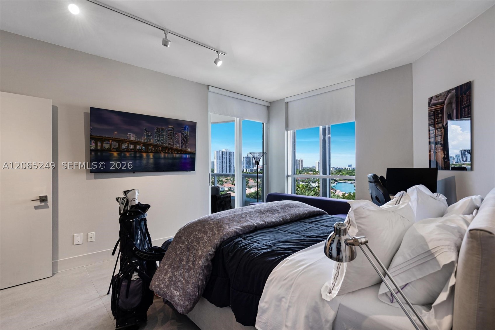 21050 Point Pl #1006 Aventura, FL 33180