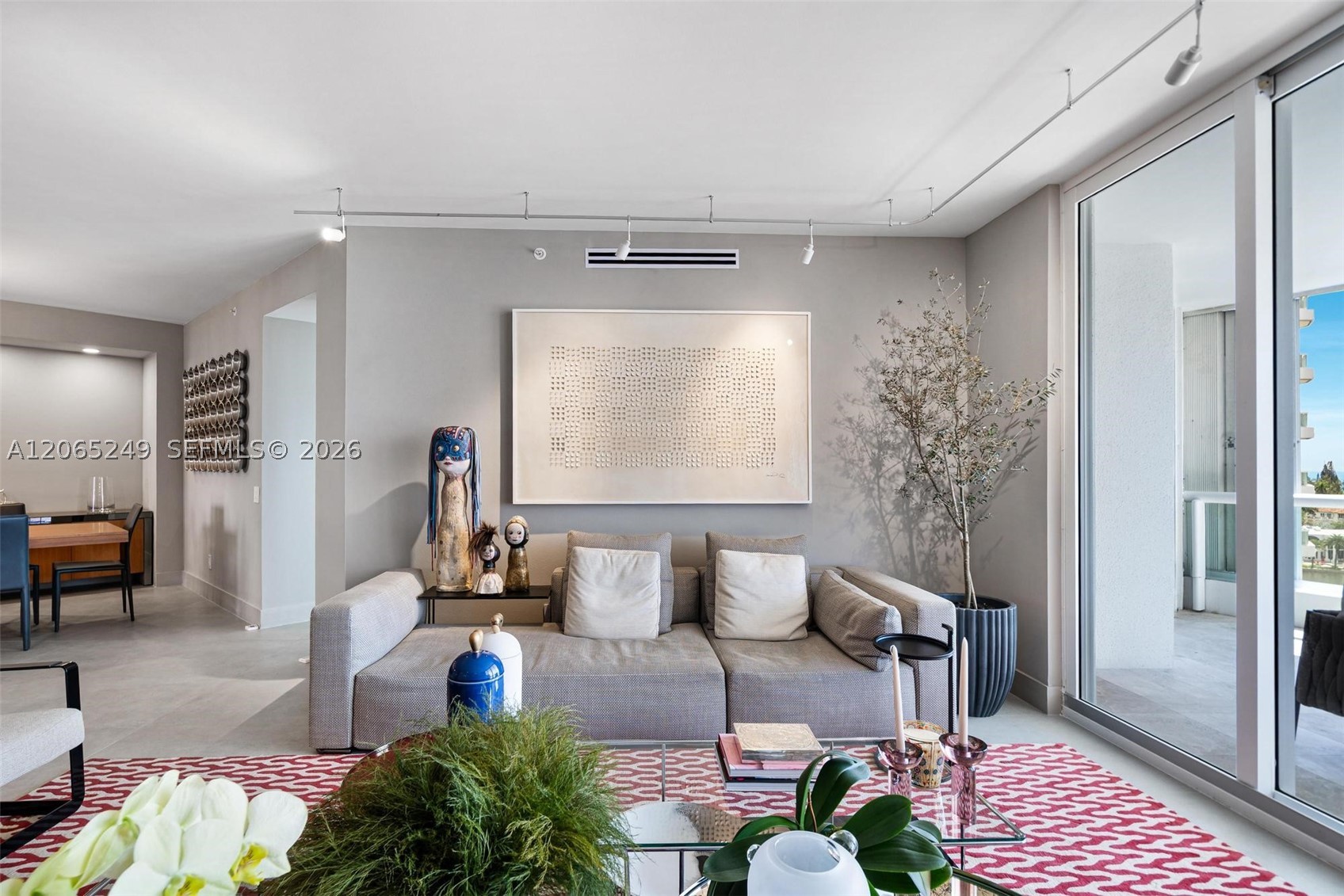 21050 Point Pl #1006 Aventura, FL 33180