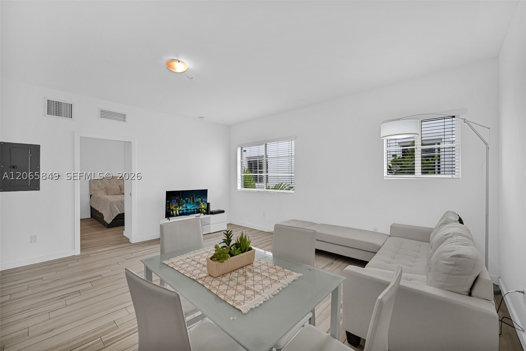 1560 Meridian Ave #207