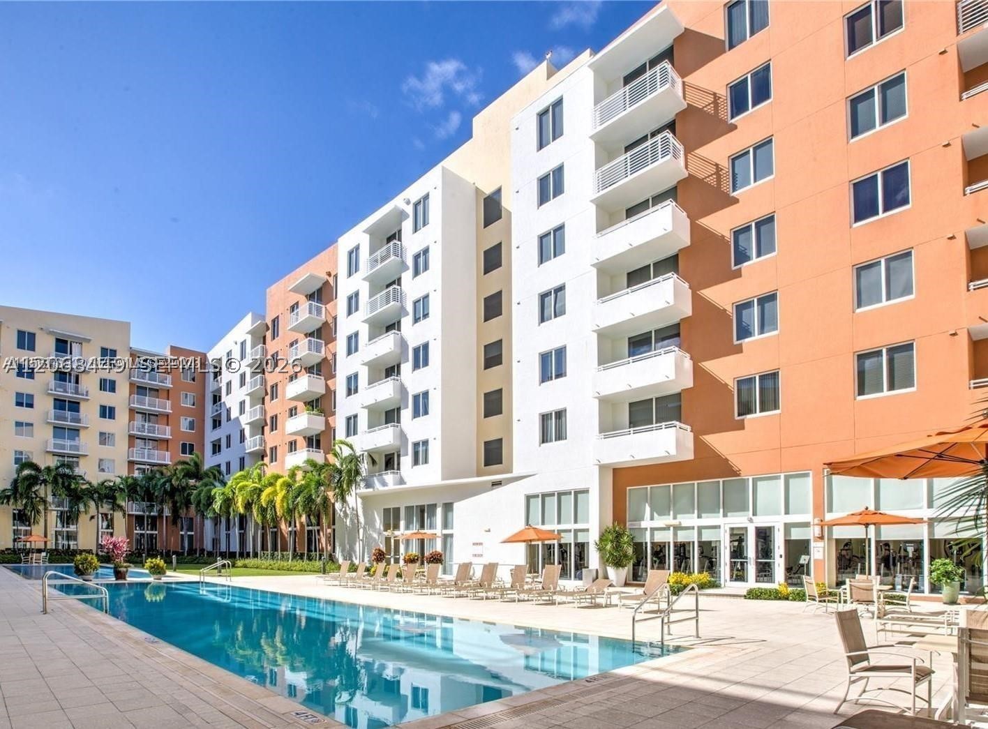 image The Venture at Aventura2
