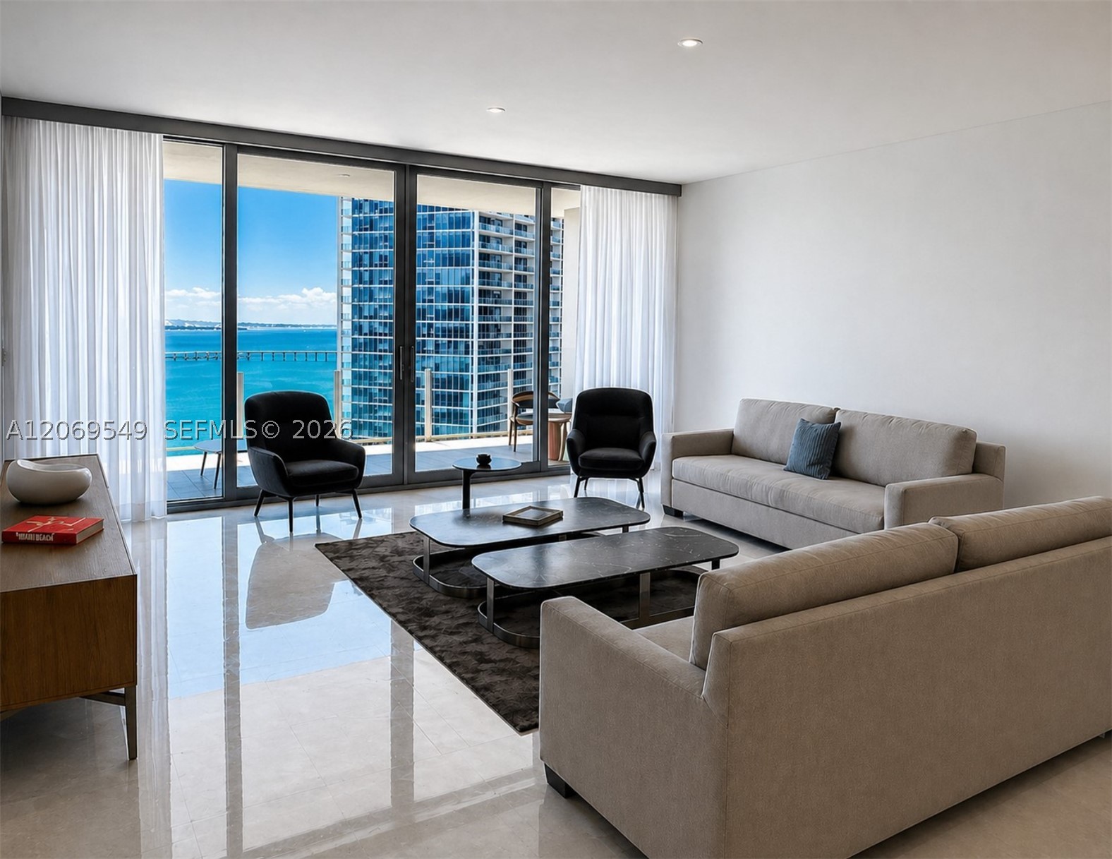 image Aston Martin Residences0