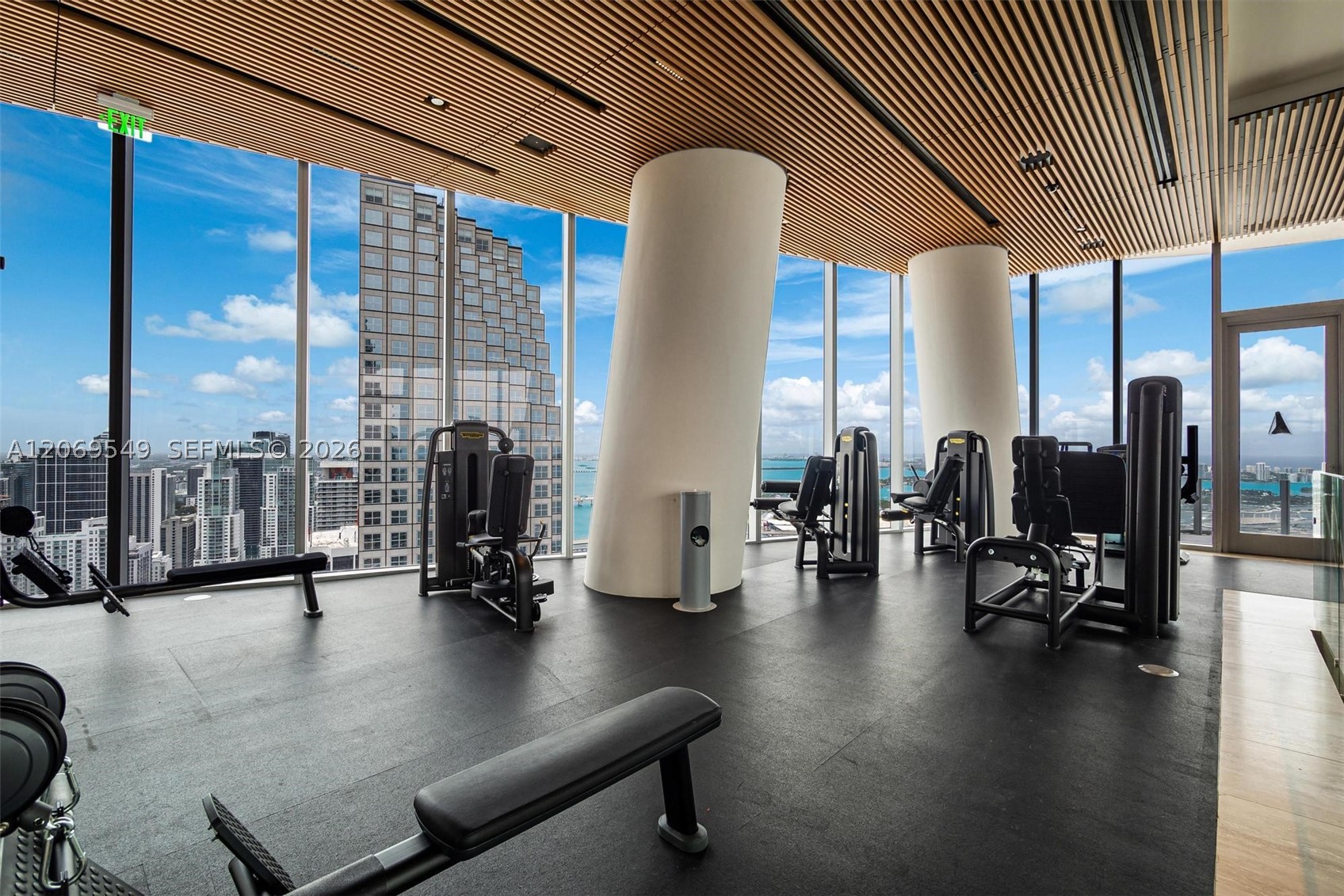 300 Biscayne Blvd Way #4404 Miami, FL 33131