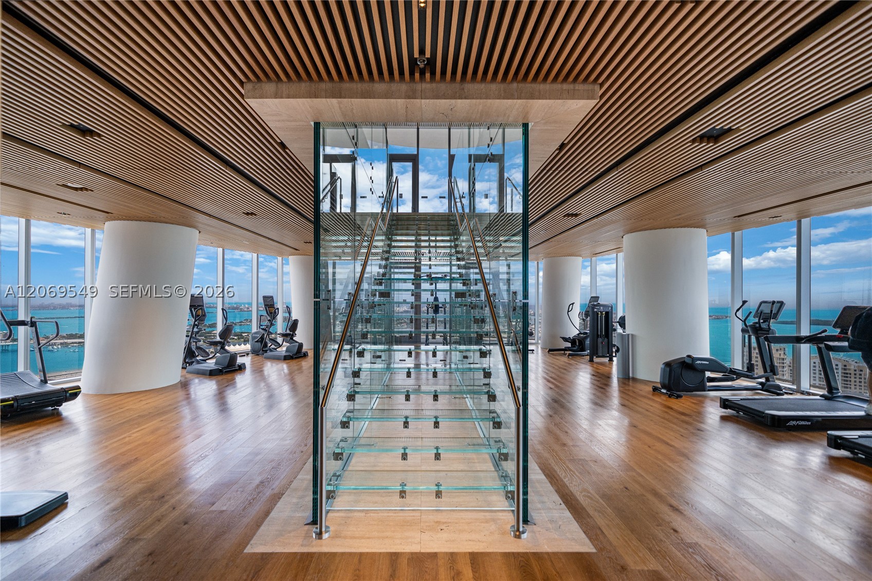 300 Biscayne Blvd Way #4404 Miami, FL 33131