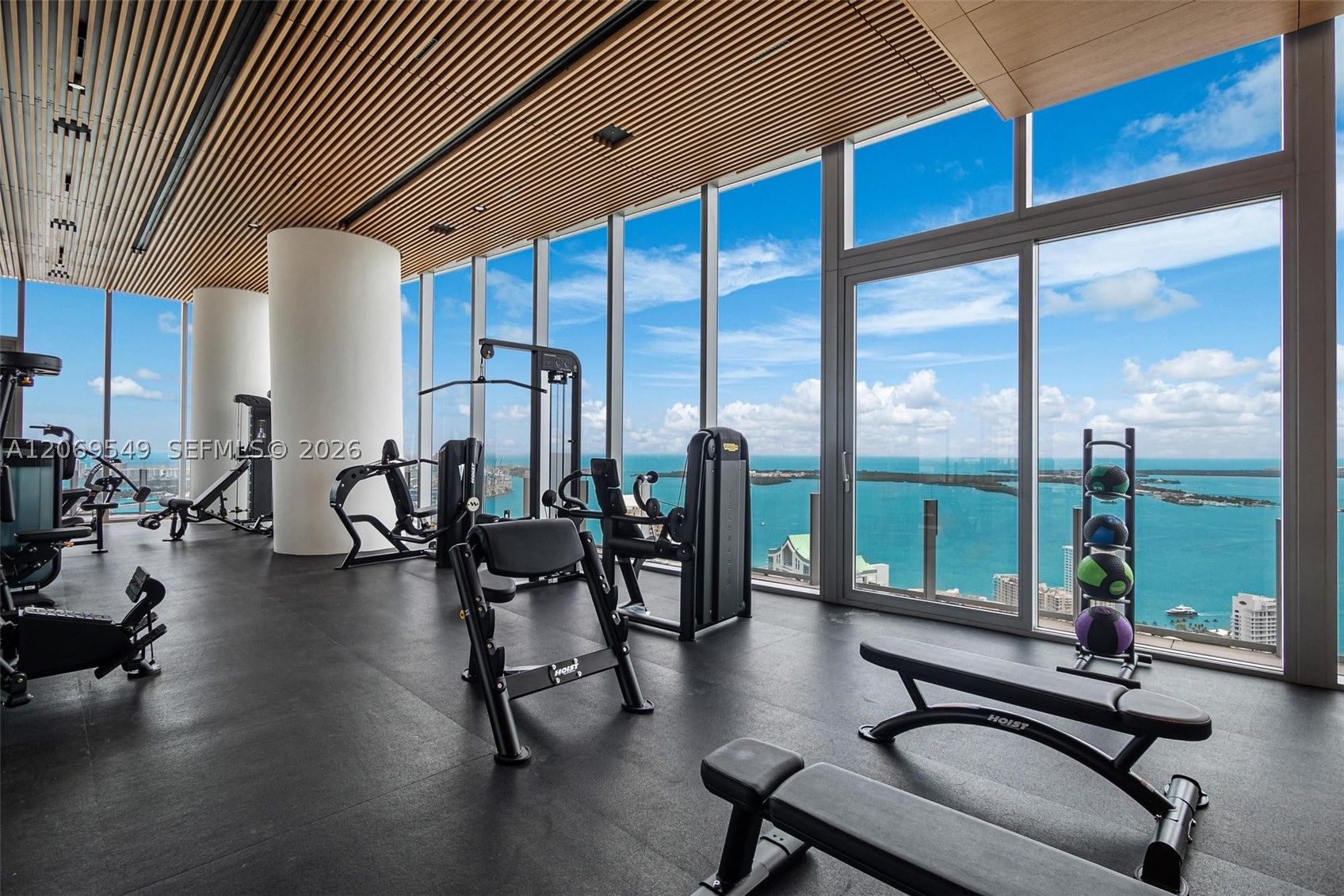 300 Biscayne Blvd Way #4404 Miami, FL 33131