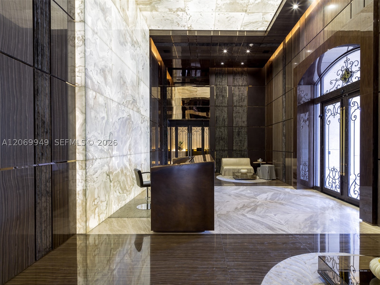 17749 Collins Ave #802