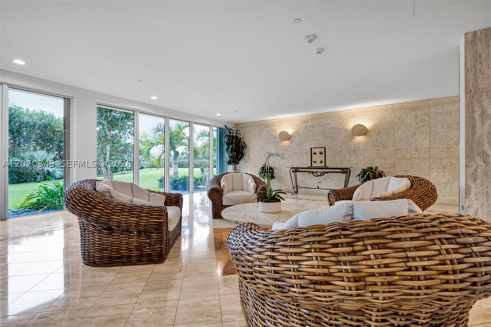 200 Ocean Ln Dr #PB4 Key Biscayne, FL 33149