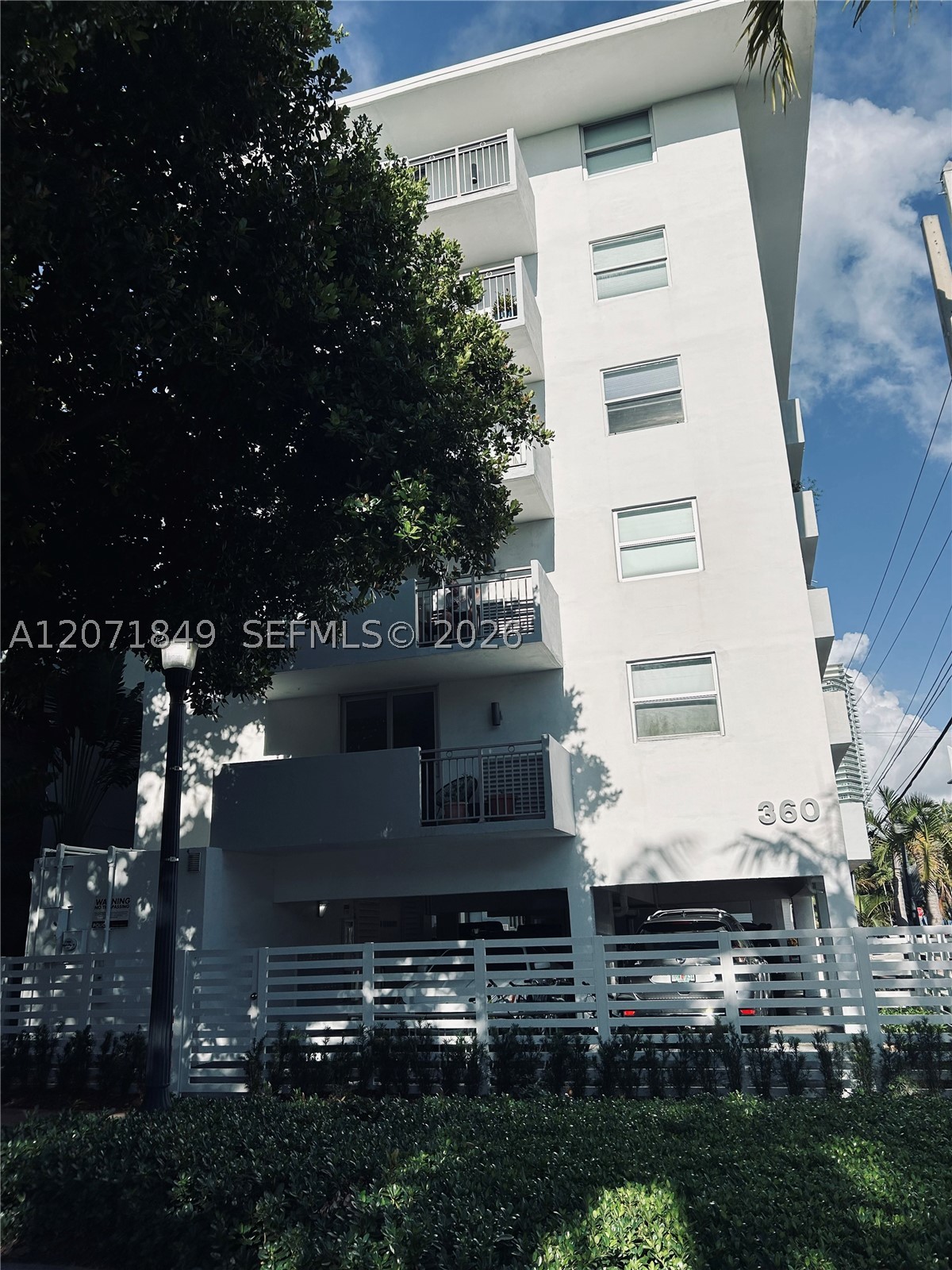 360 Meridian Ave #6E