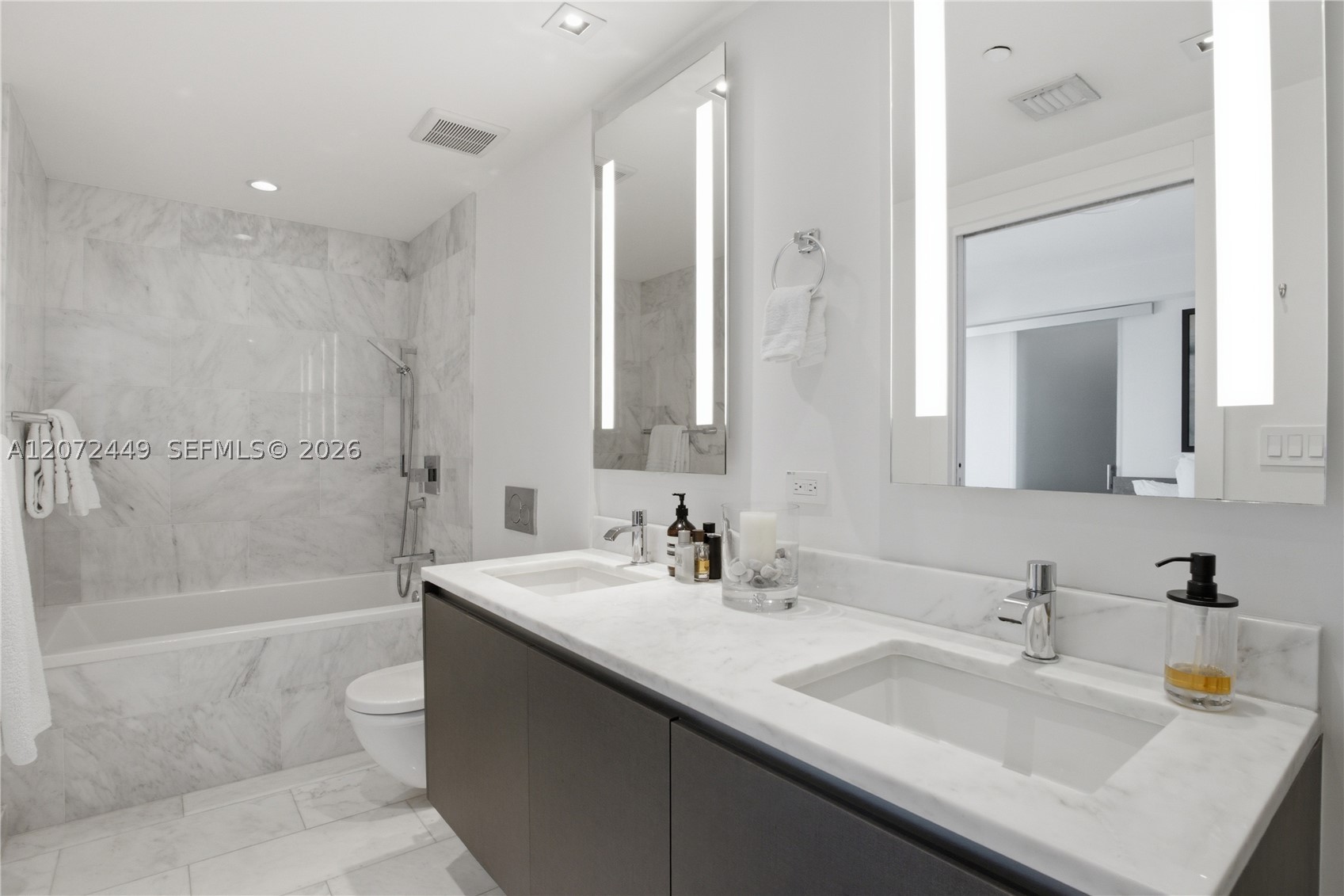 1451 Brickell Ave #2501 Miami, FL 33131