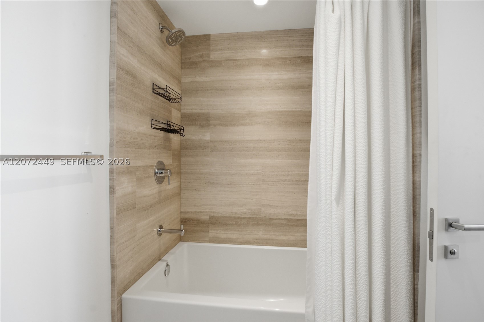 1451 Brickell Ave #2501 Miami, FL 33131
