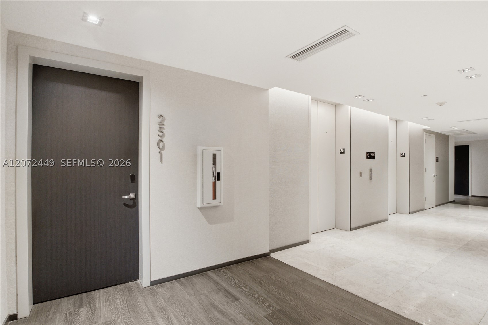 1451 Brickell Ave #2501 Miami, FL 33131