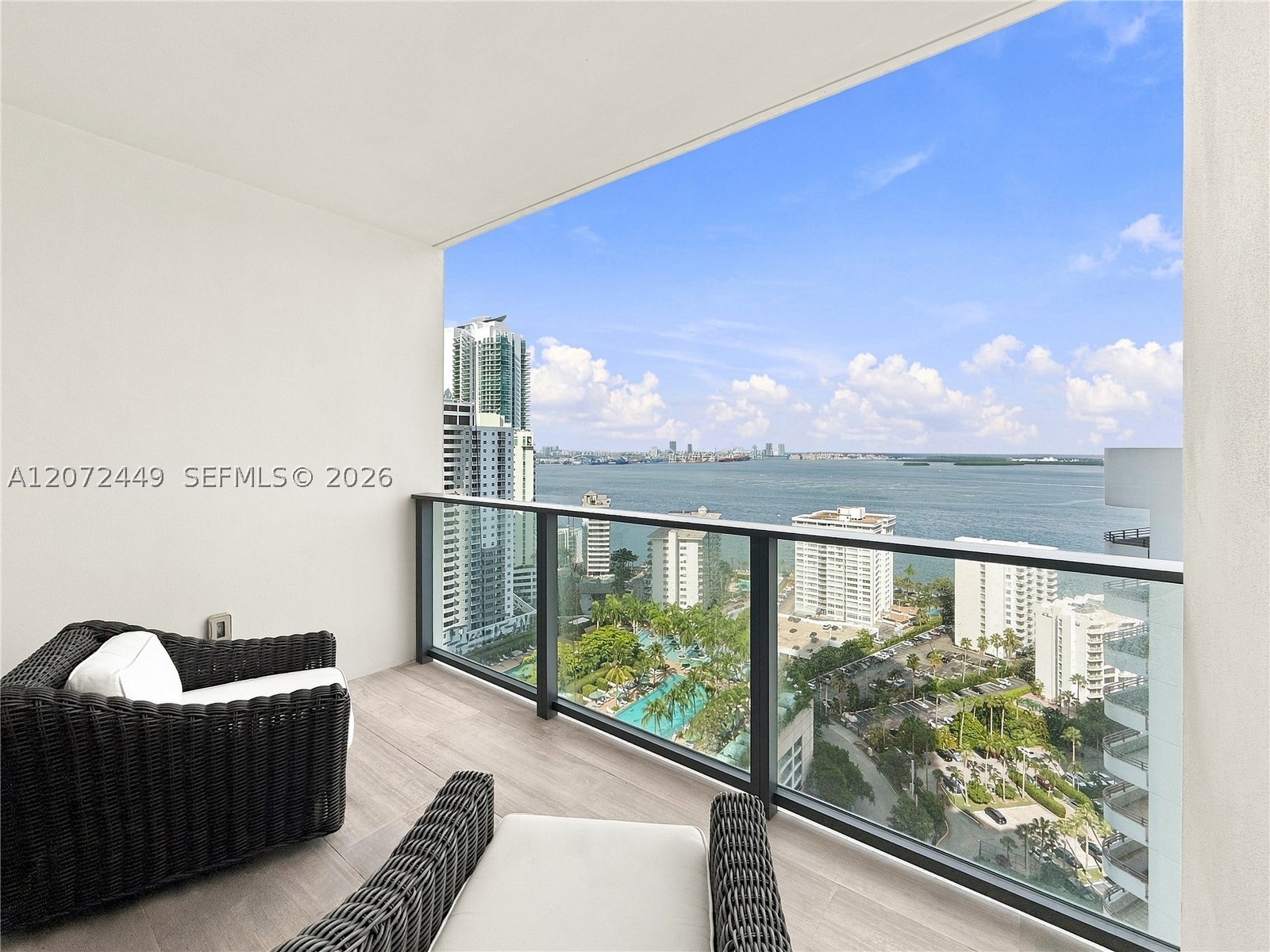 1451 Brickell Ave #2501 Miami, FL 33131