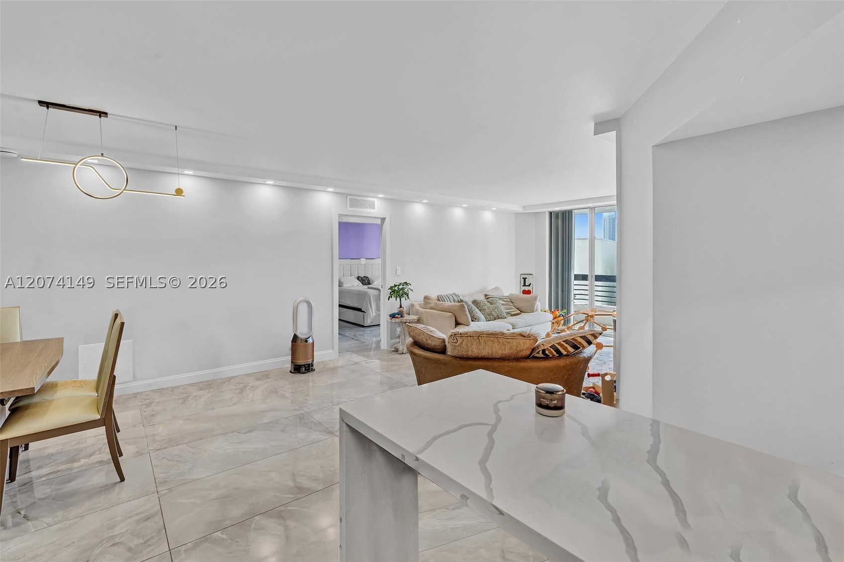 3530 Mystic Pointe Dr #411 Aventura, FL 33180
