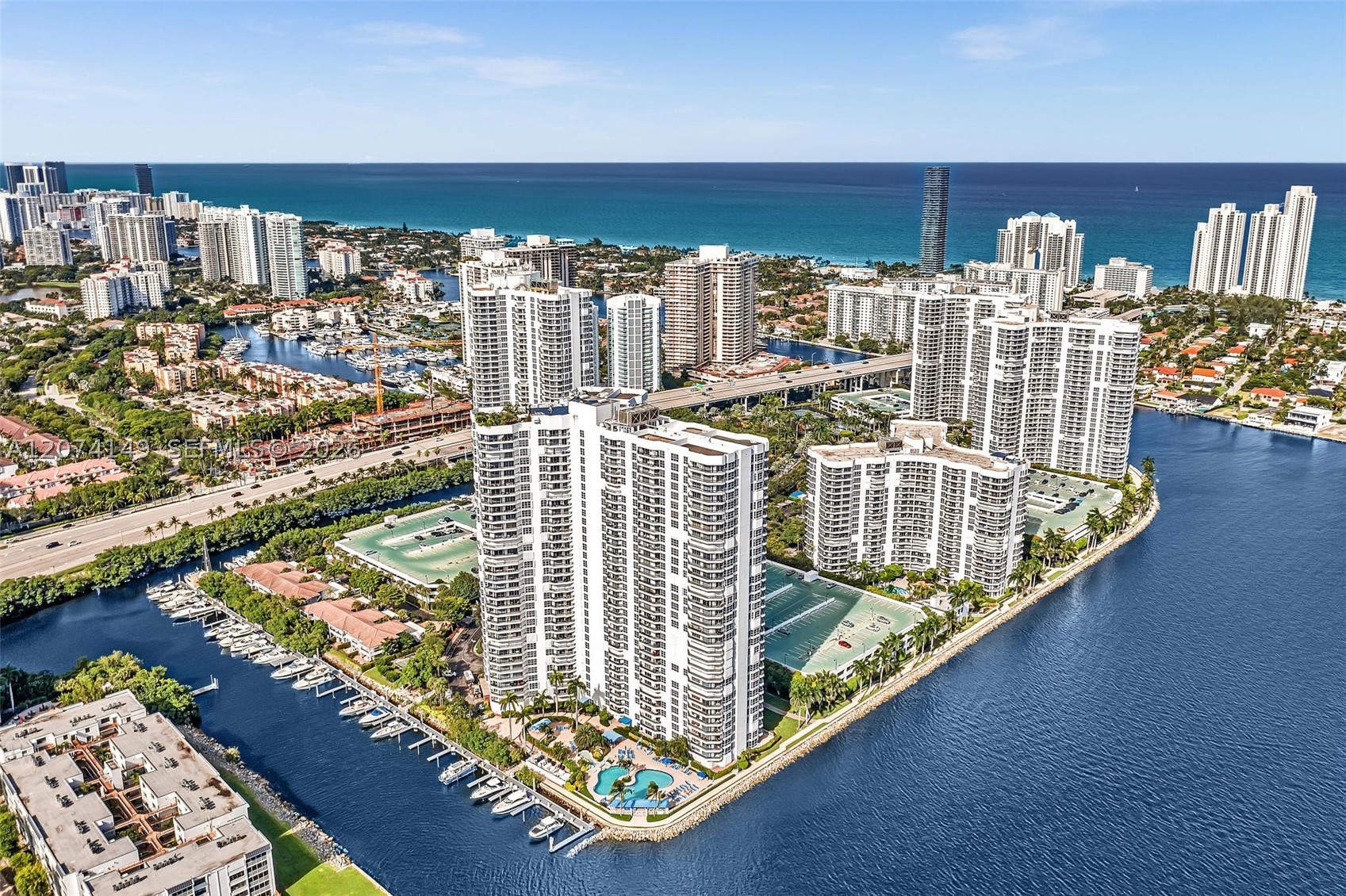3530 Mystic Pointe Dr #411 Aventura, FL 33180