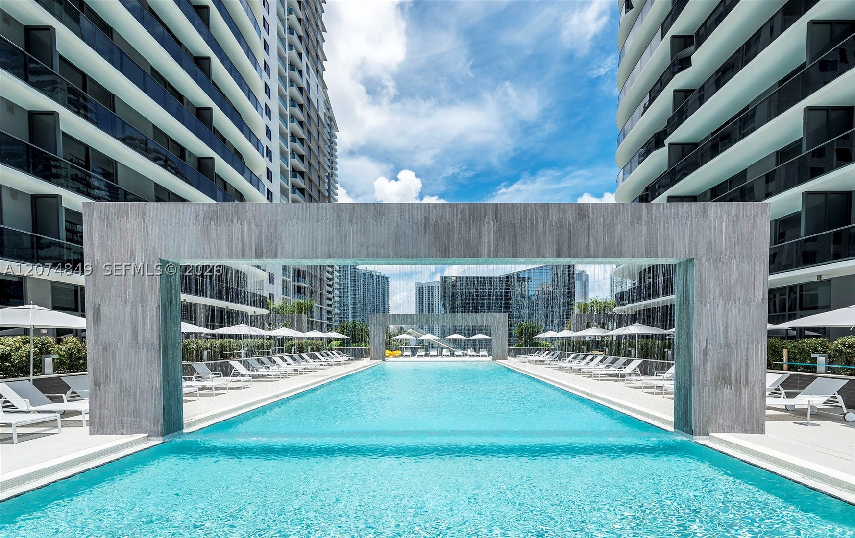 55 SW 9th St #4409 Miami, FL 33130