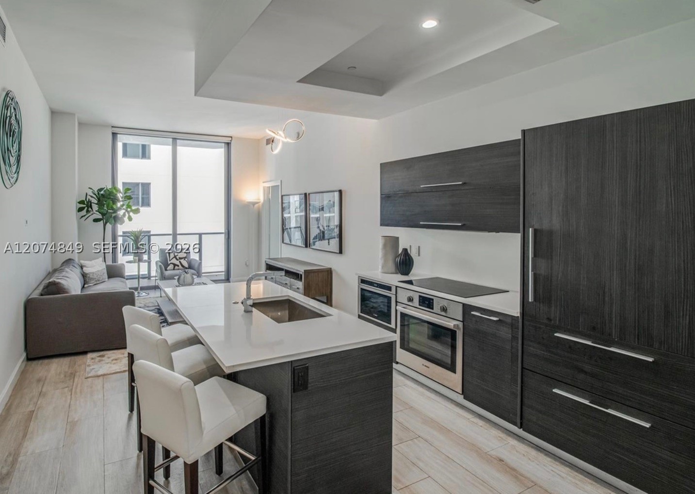 55 SW 9th St #4409 Miami, FL 33130