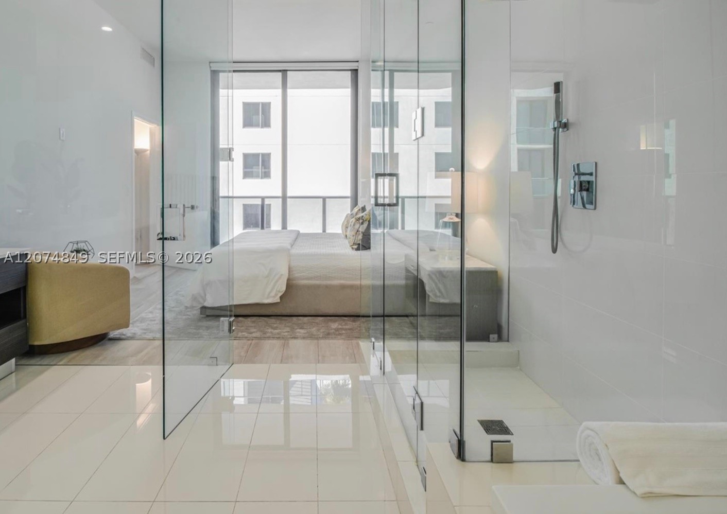 55 SW 9th St #4409 Miami, FL 33130