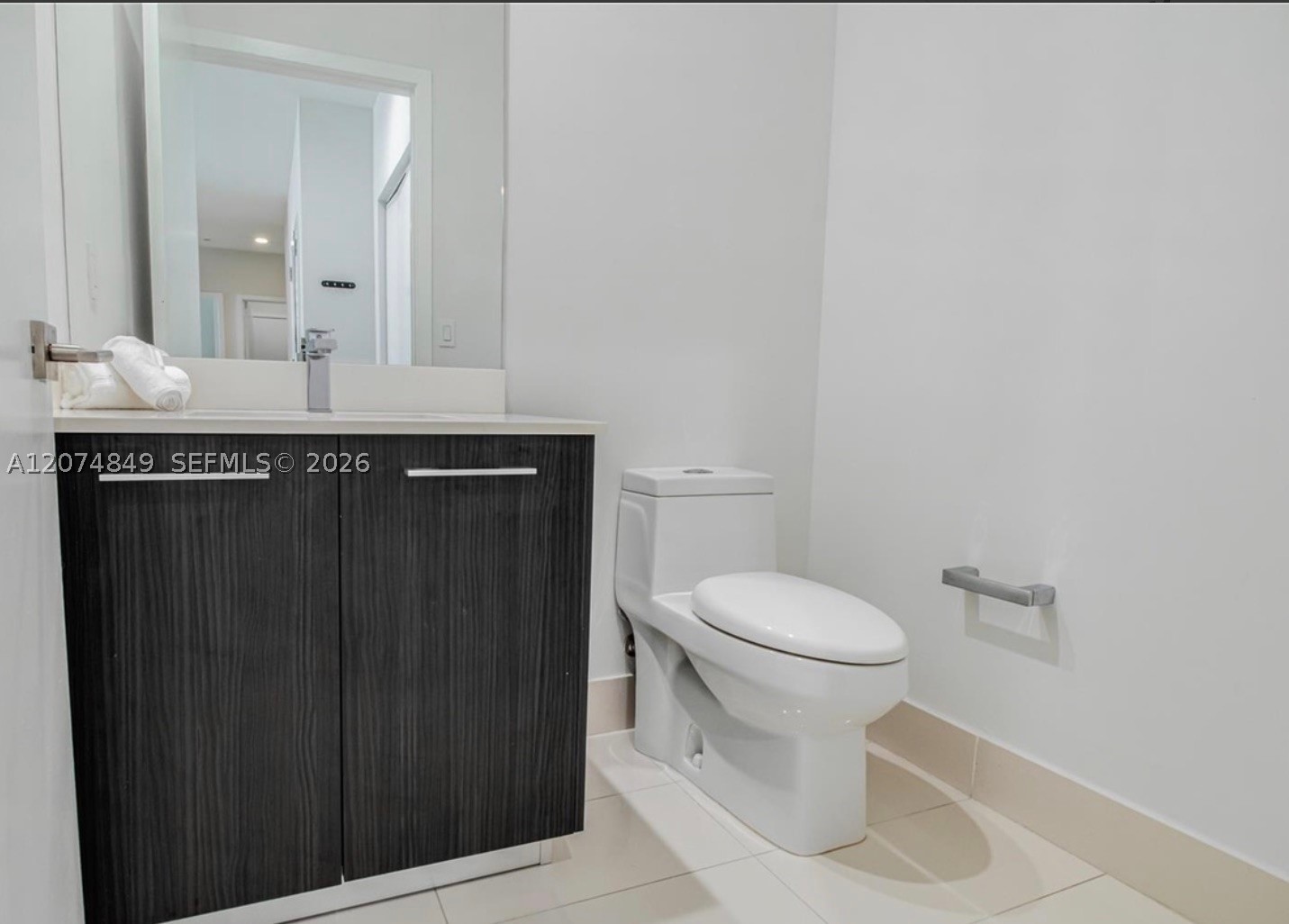 55 SW 9th St #4409 Miami, FL 33130