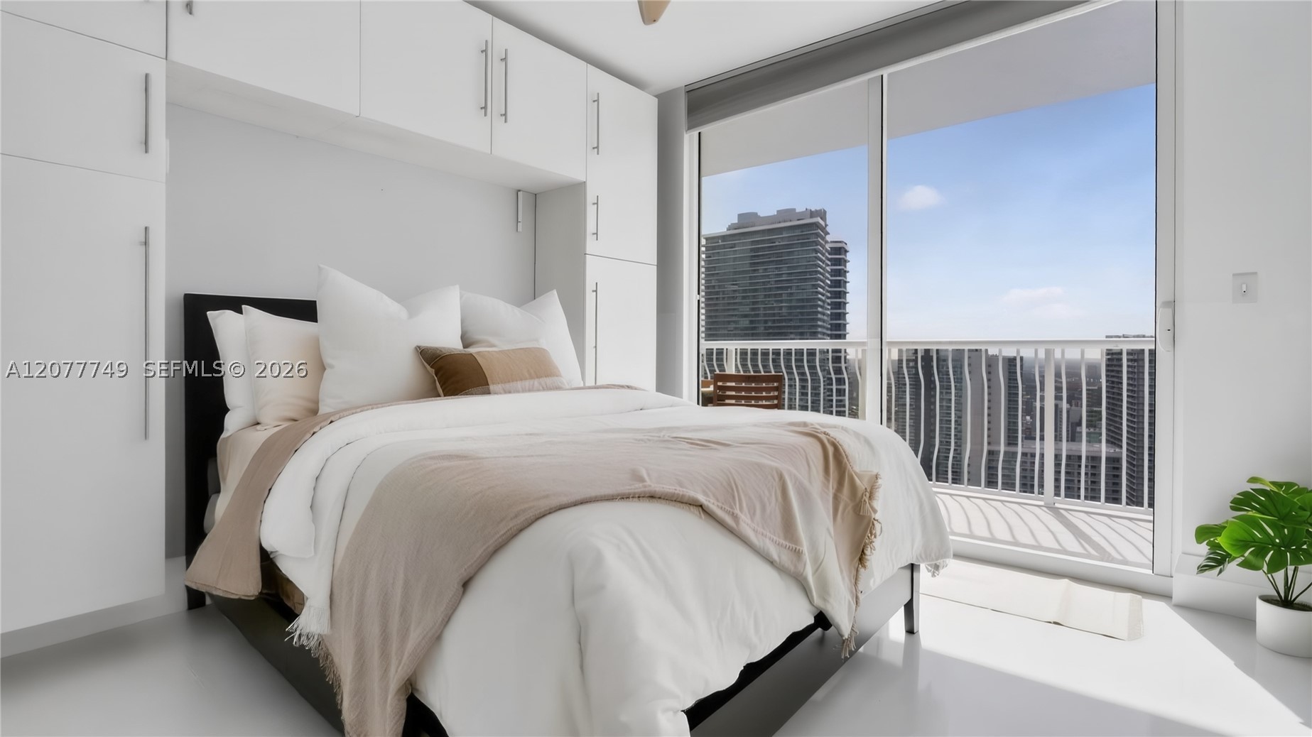image The Club at Brickell Bay2