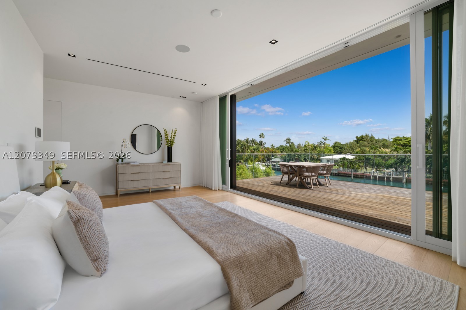 1031 W 48th St #6 Miami Beach, FL 33140
