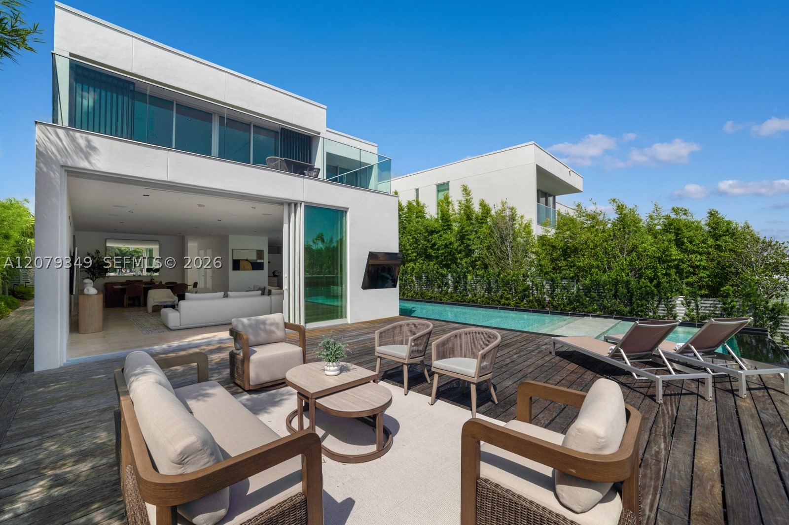 1031 W 48th St #6 Miami Beach, FL 33140