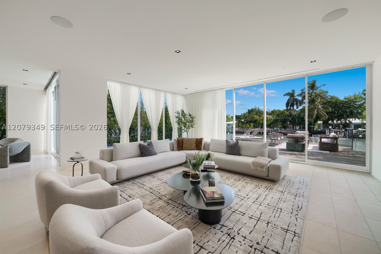 1031 W 48th St #6 Miami Beach, FL 33140