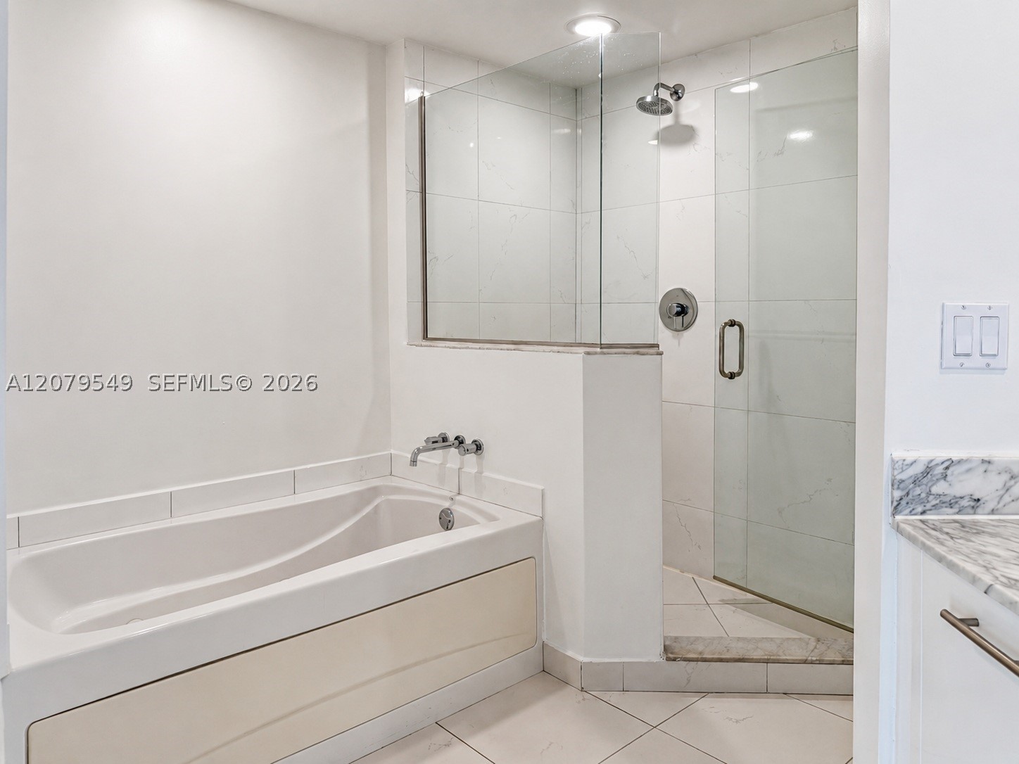 image 500 Brickell West9