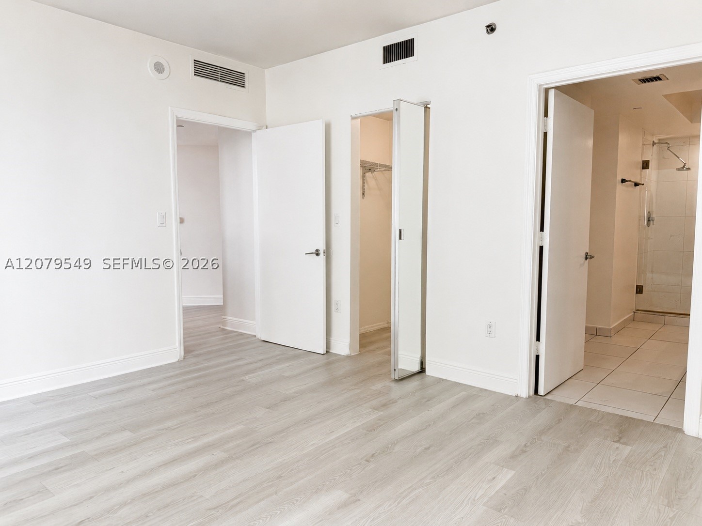 image 500 Brickell West11