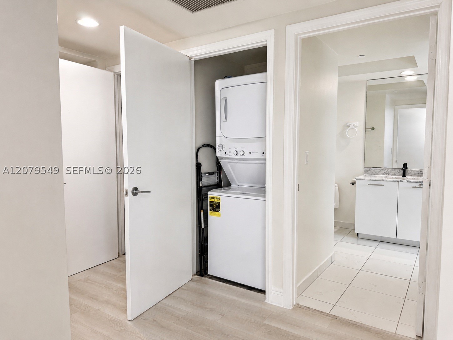 image 500 Brickell West14
