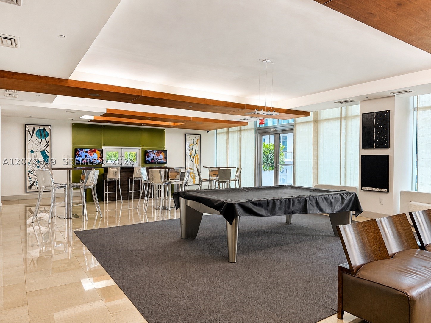 image 500 Brickell West21