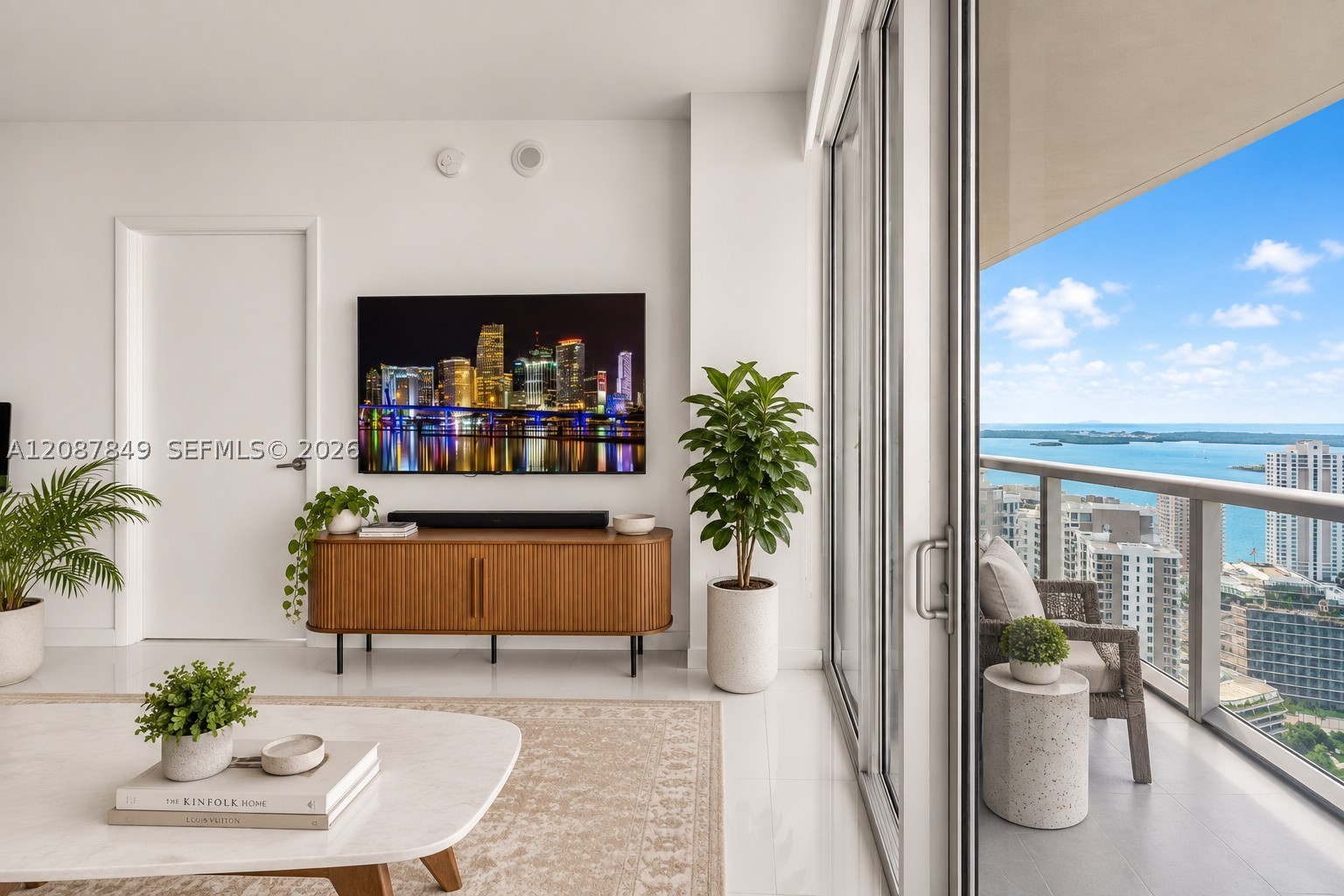 475 Brickell Ave #3609