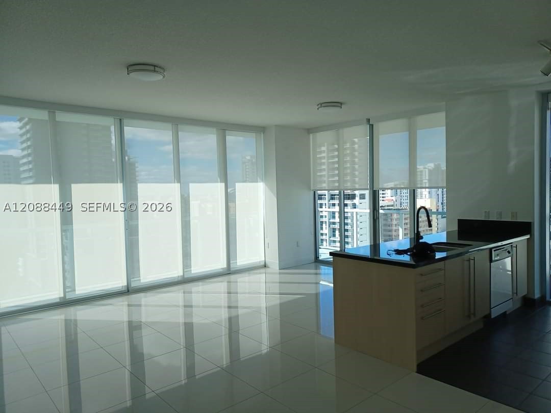 image Axis on Brickell North5
