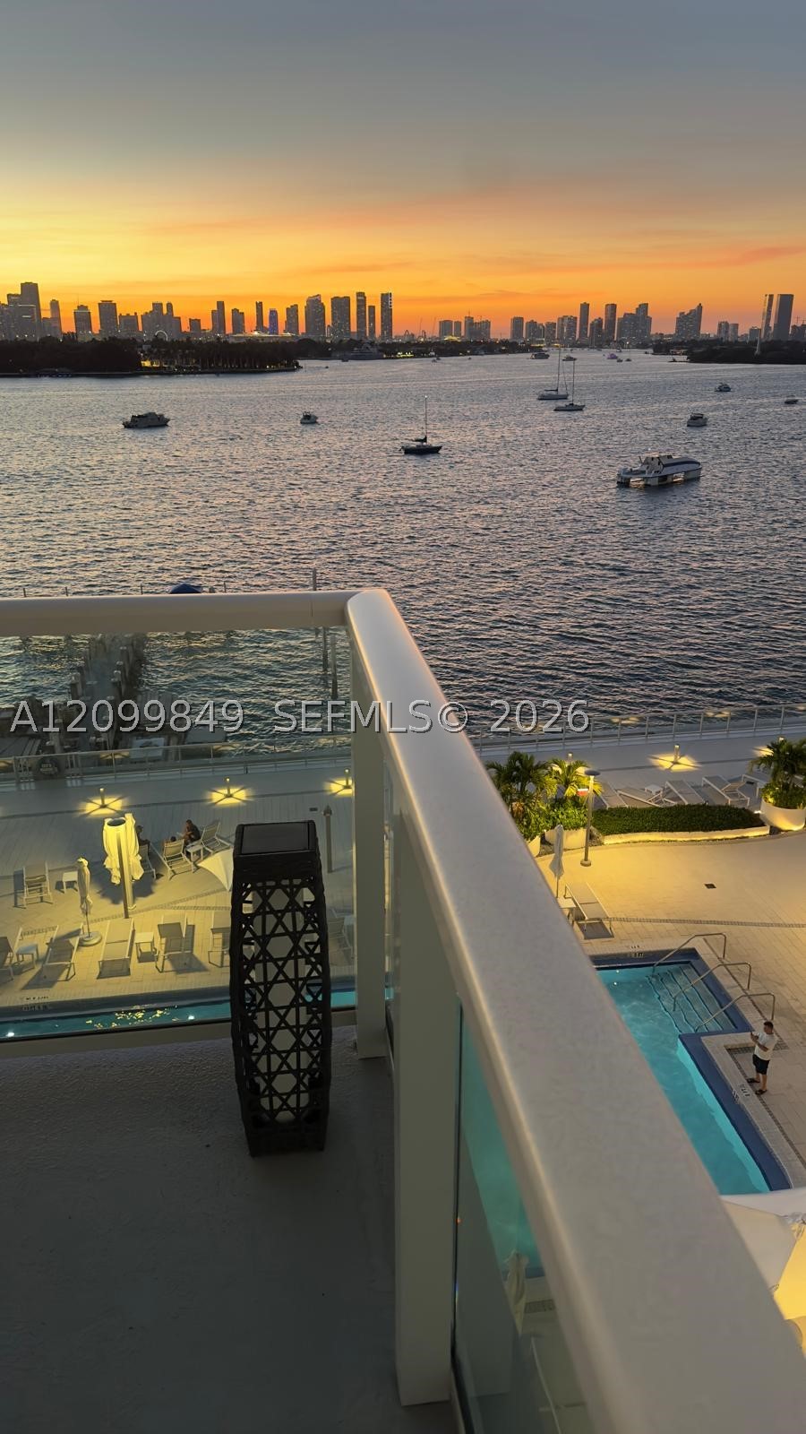 1000 West Ave #617