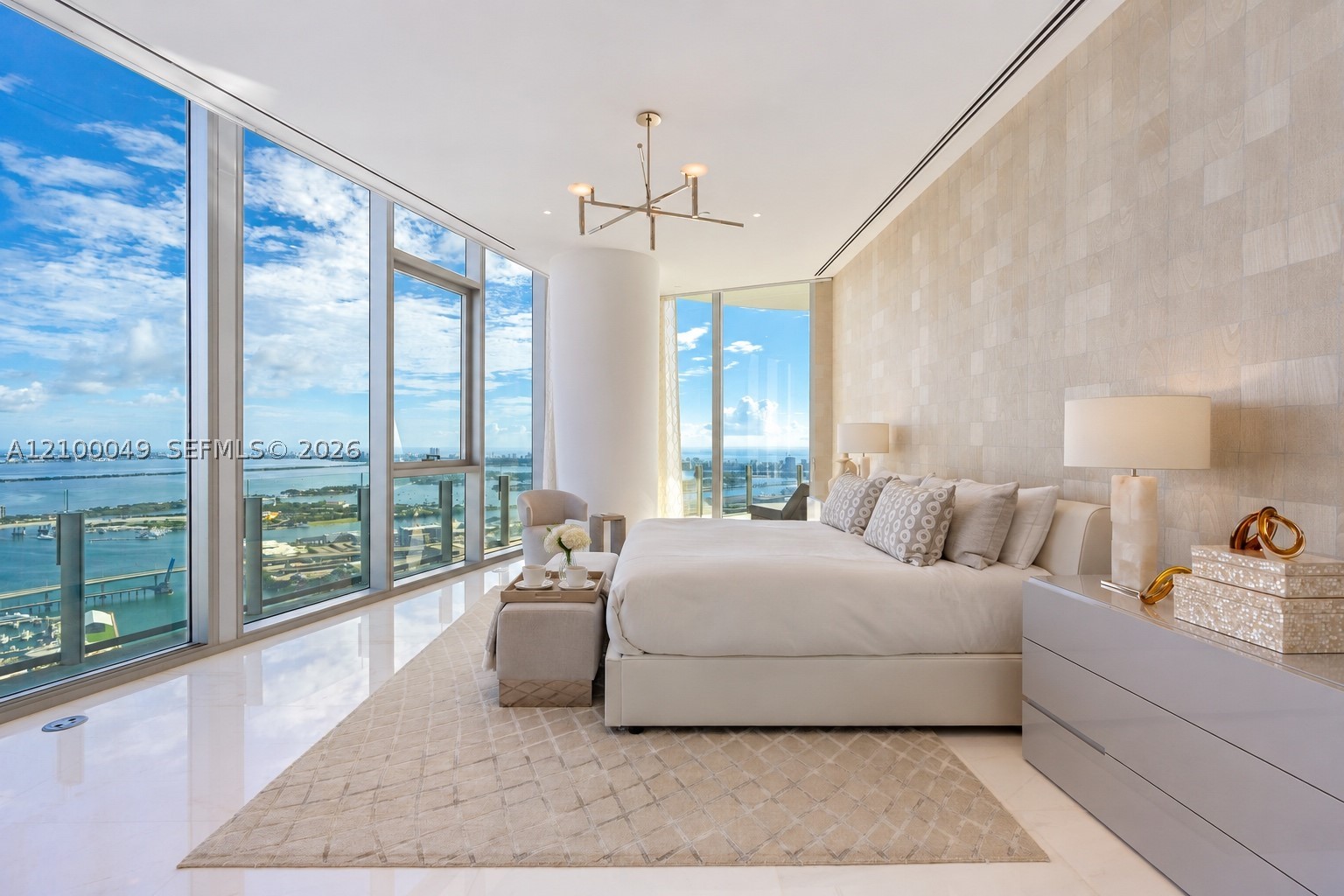 300 Biscayne Blvd Way #PH6001C Miami, FL 33131