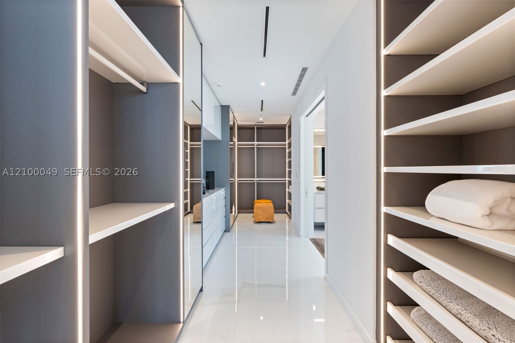 300 Biscayne Blvd Way #PH6001C Miami, FL 33131